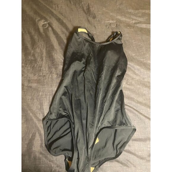 UNBRANDED WOMENS SIZE MEDIUM BLACK BASIC SWIMSUIT ONE PIECE - Picture 1 of 2